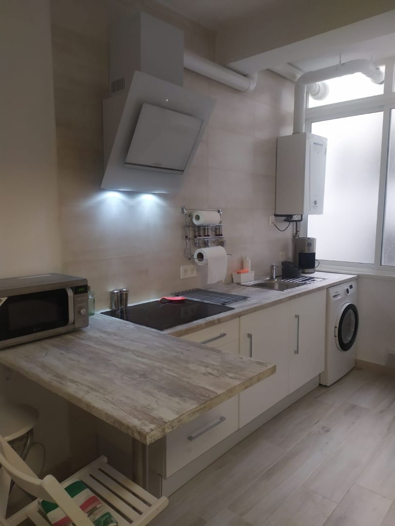 Pis de lloguer a Avenida de Portugal, Carmelitas