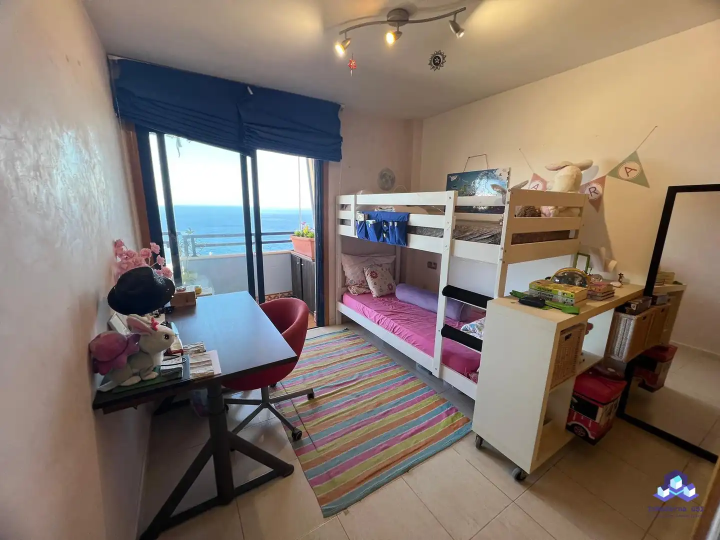 Dúplex en venda a Cataixa, Acorán