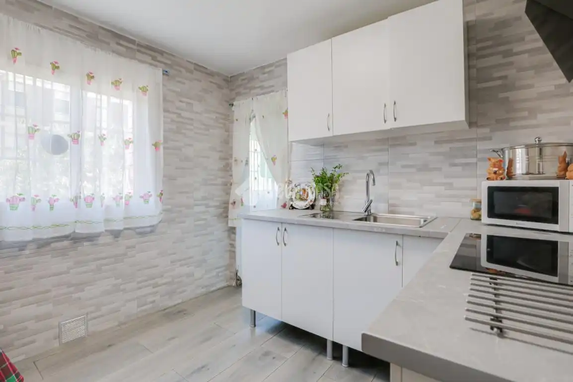 Kitchen of Flat for sale in Sant Boi de Llobregat  with Air Conditioner