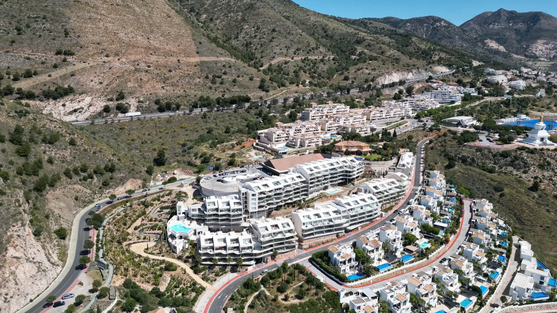 Vista exterior de Ático en venta en Benalmádena con Jardín privado, Alarma y Piscina comunitaria