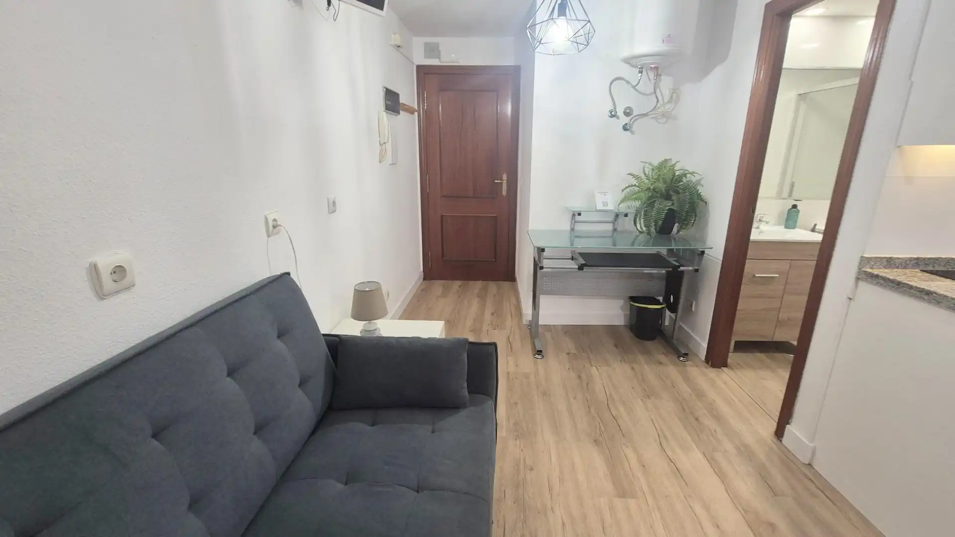 Living room of Study for rent in Salamanca  with Heating, Furnished and Balcony