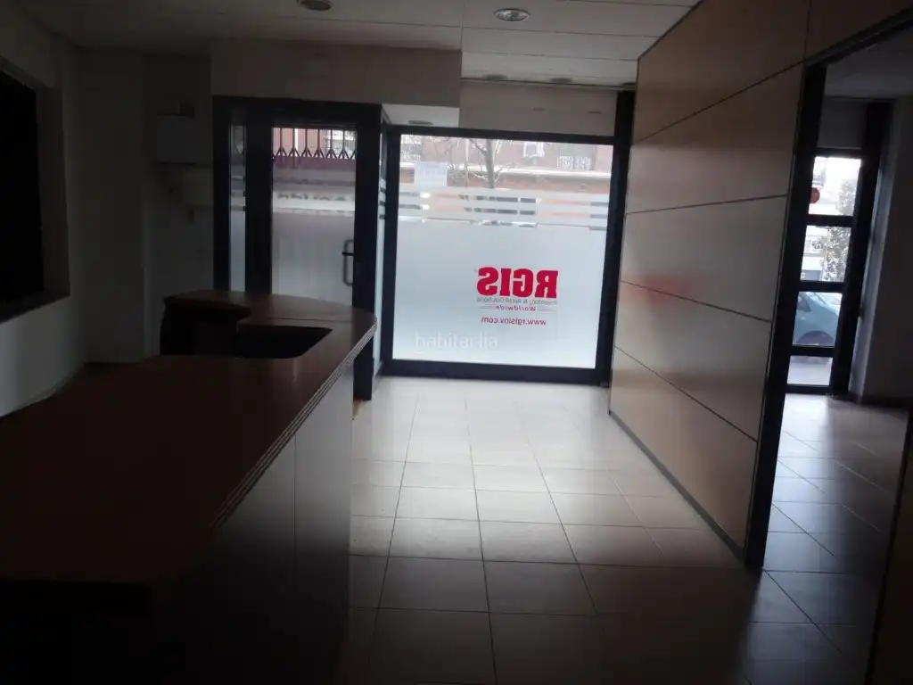 Commercial properties for sale in Rubí  with Air Conditioner