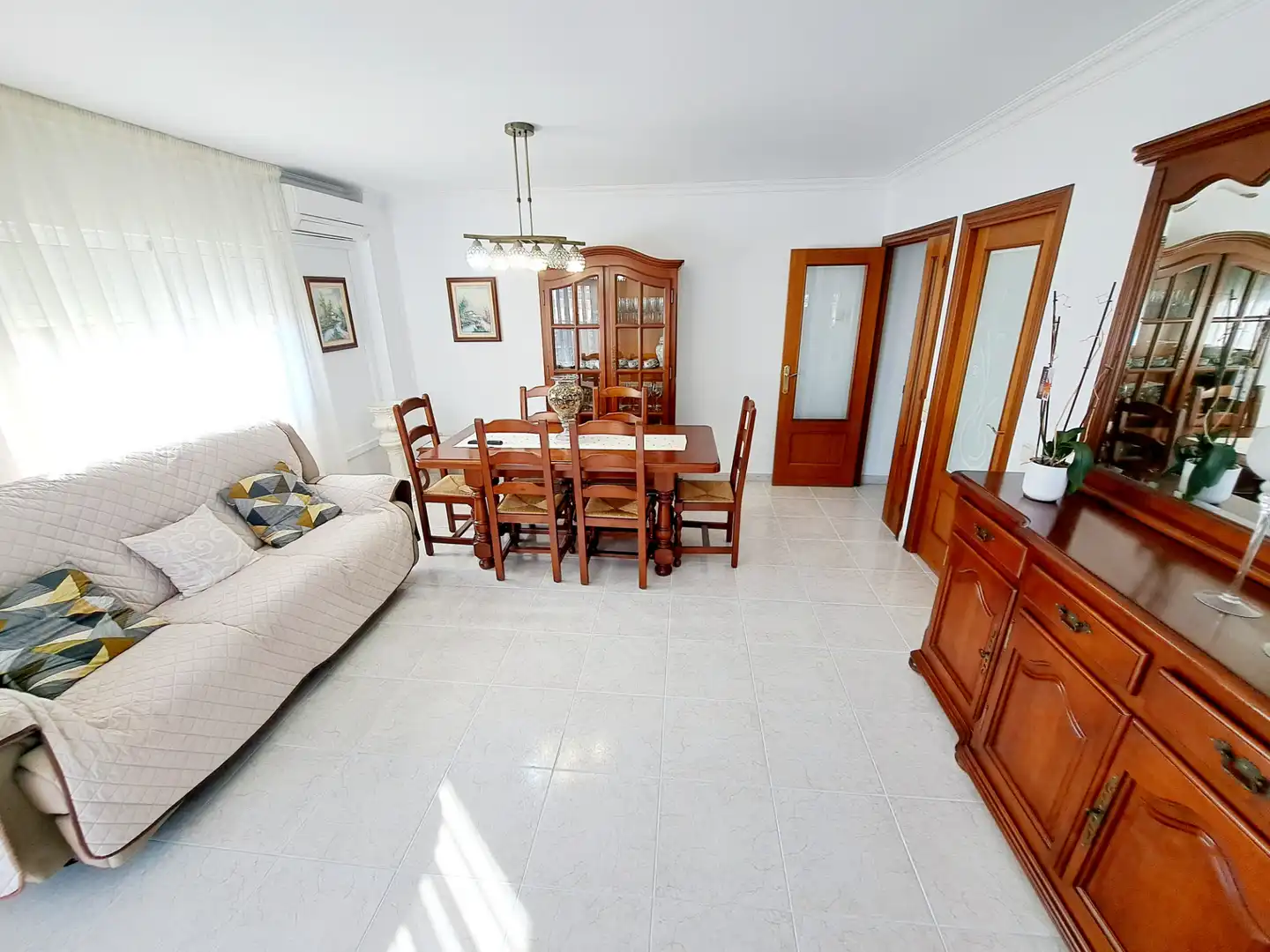 Esszimmer von Wohnung zum Verkauf in Mataró mit Klimaanlage, Heizung und Ofen