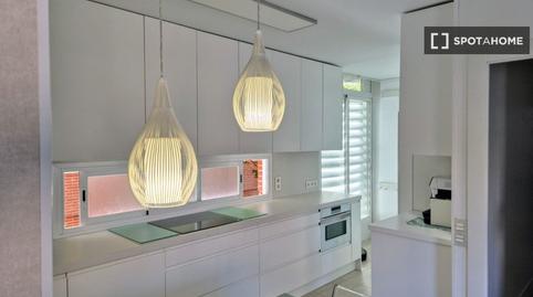Photo 2 of Apartment to share in Conde Orgaz - Piovera,  Madrid Capital