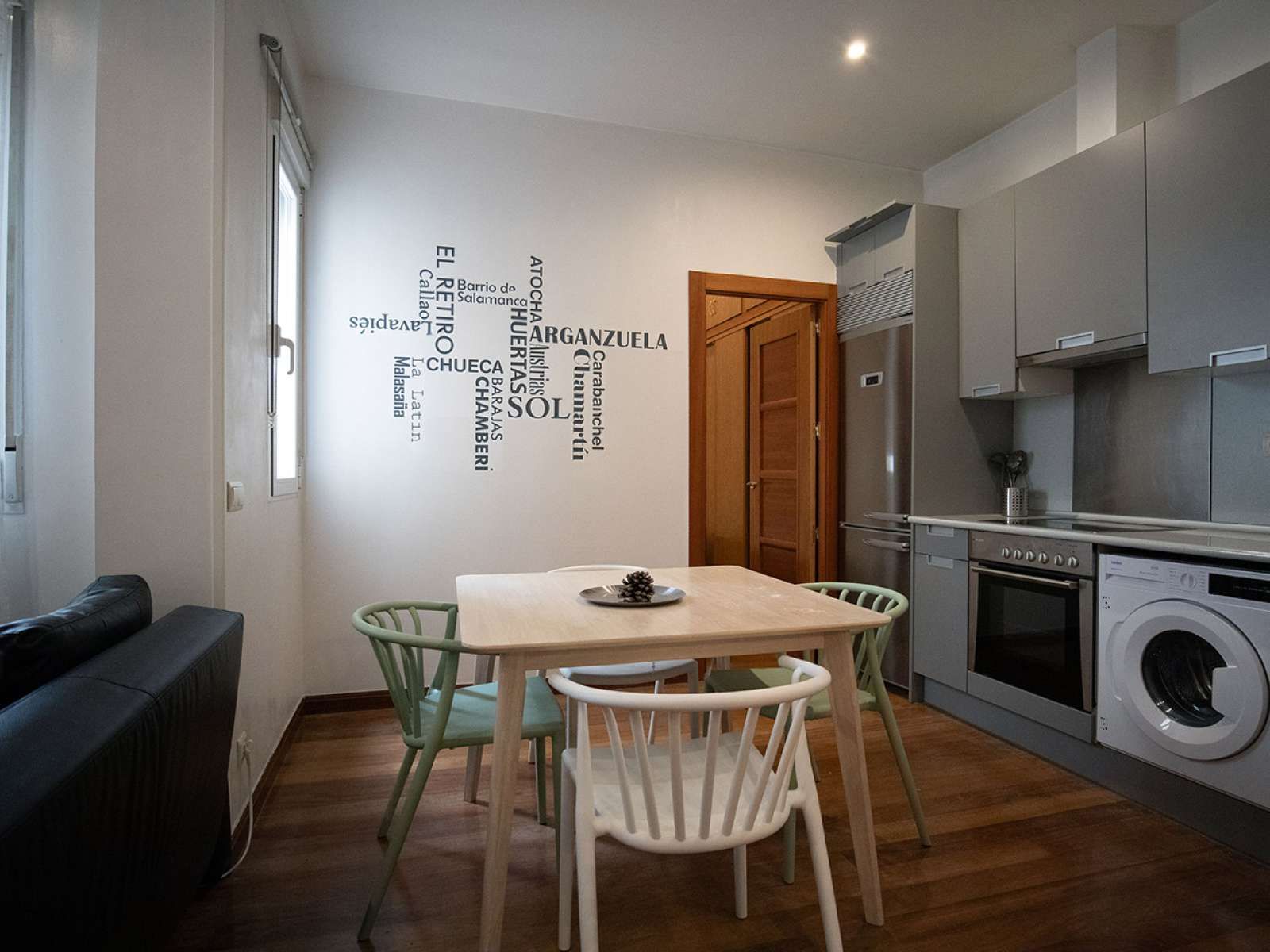 Kitchen of Apartment to share in  Madrid Capital  with Air Conditioner, Heating and Terrace