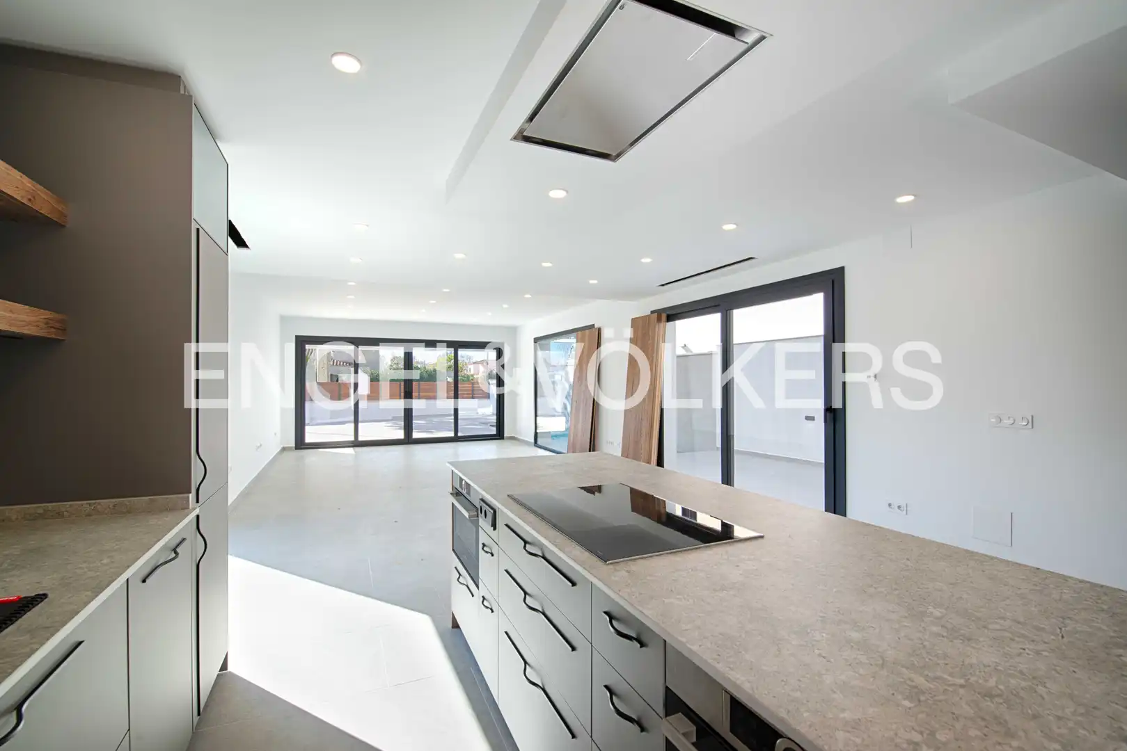 Terraced house with terrace for sale in Carrer Requesens, imagen 10
