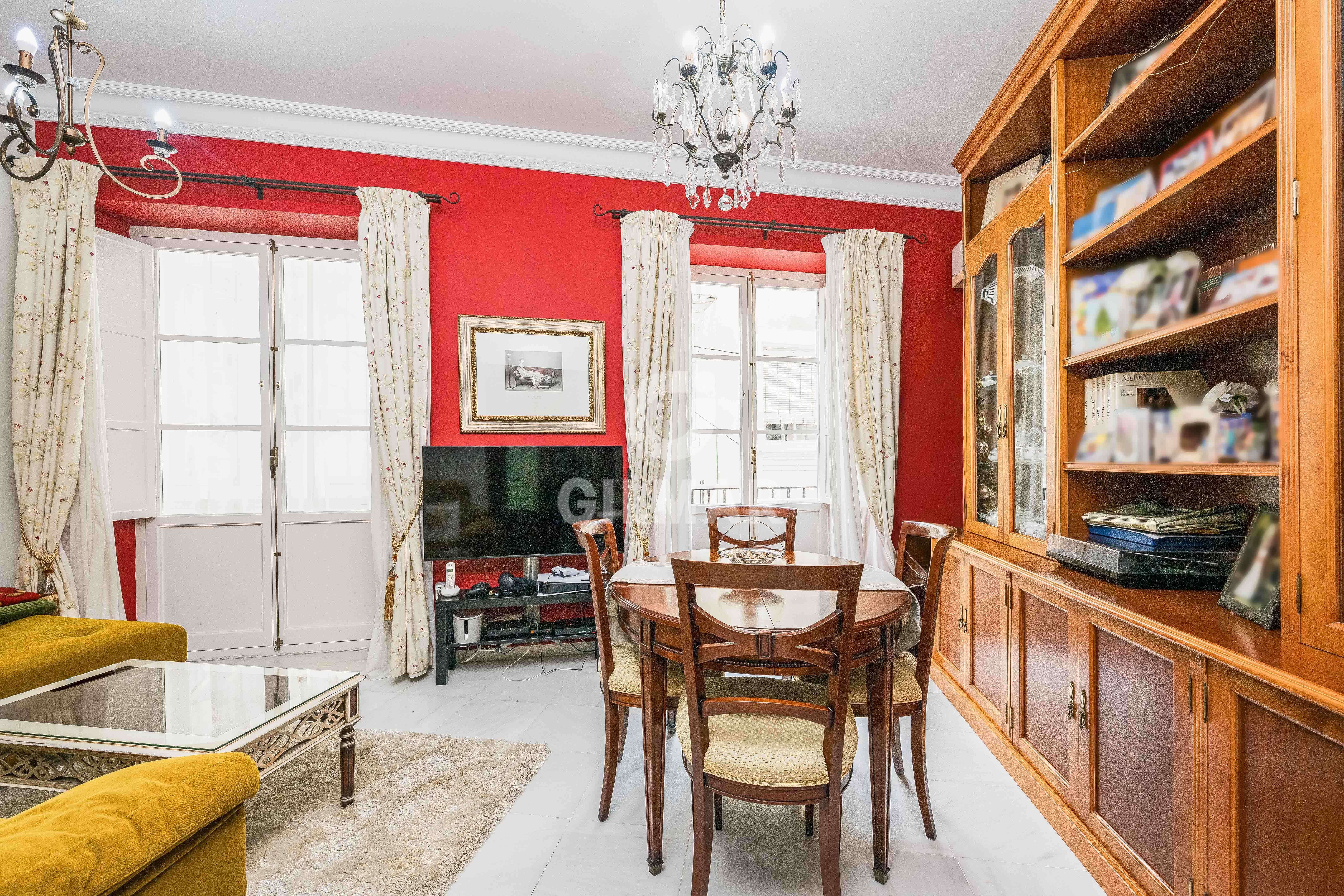 Comedor de Piso en venta en  Cádiz Capital con Calefacción y Trastero