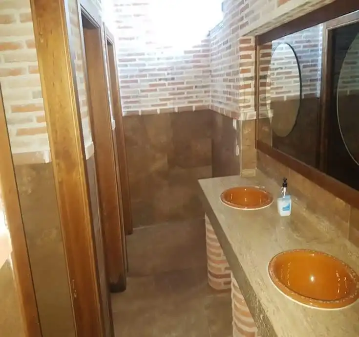 Baño de Local en venta en Calzada de Calatrava