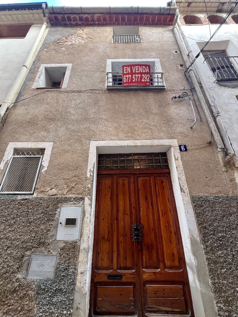 Vista exterior de Casa adosada en venta en Cornudella de Montsant con Trastero