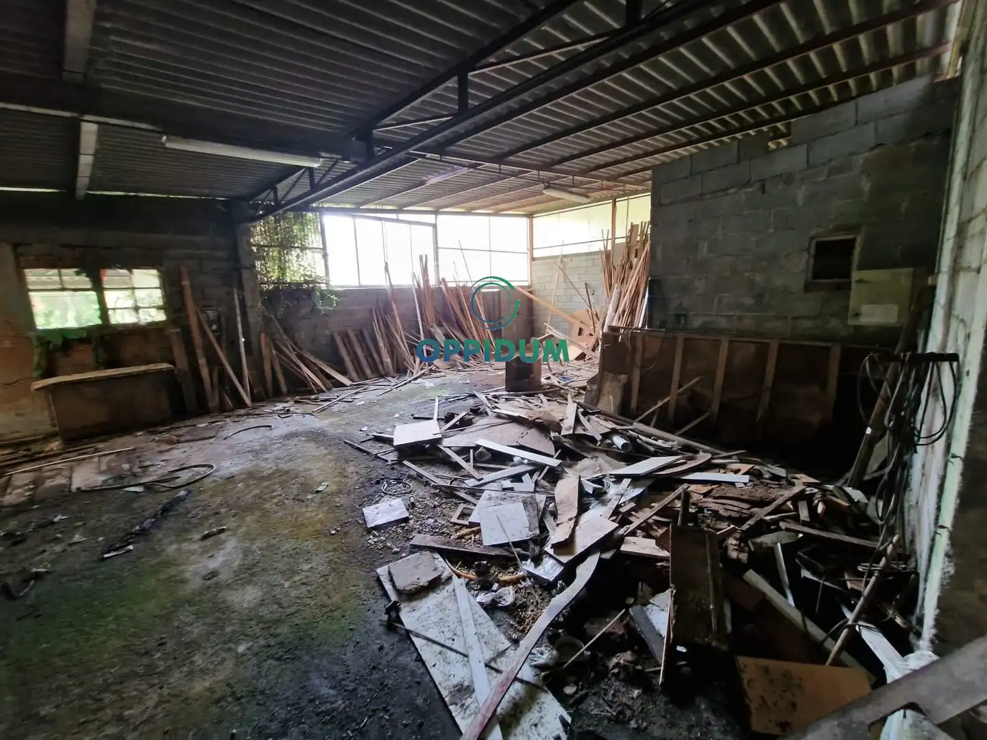 Industrial buildings for sale in Touro