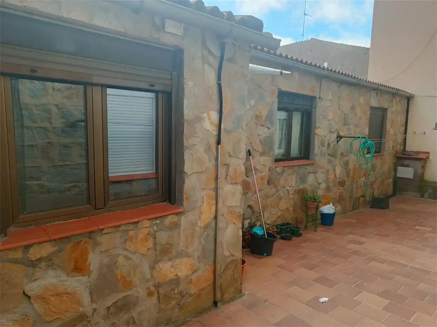 Vista exterior de Casa adosada en venda en Ávila amb Traster, Moblat i Forn