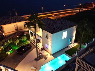 Casa amb piscina en venda a El Faro de Calaburra - Chaparral