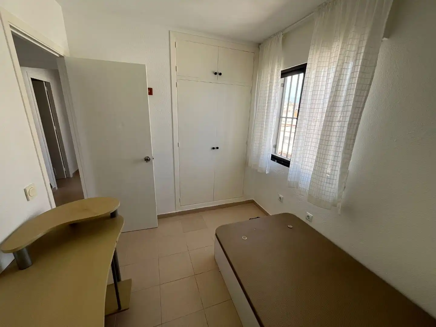 Habitación de Piso en venta en Roquetas de Mar con Terraza, Amueblado y Horno