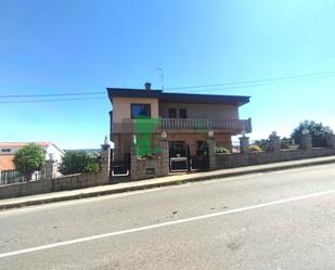 Vista exterior de Casa o xalet en venda en Ourense Capital  amb Terrassa i Balcó