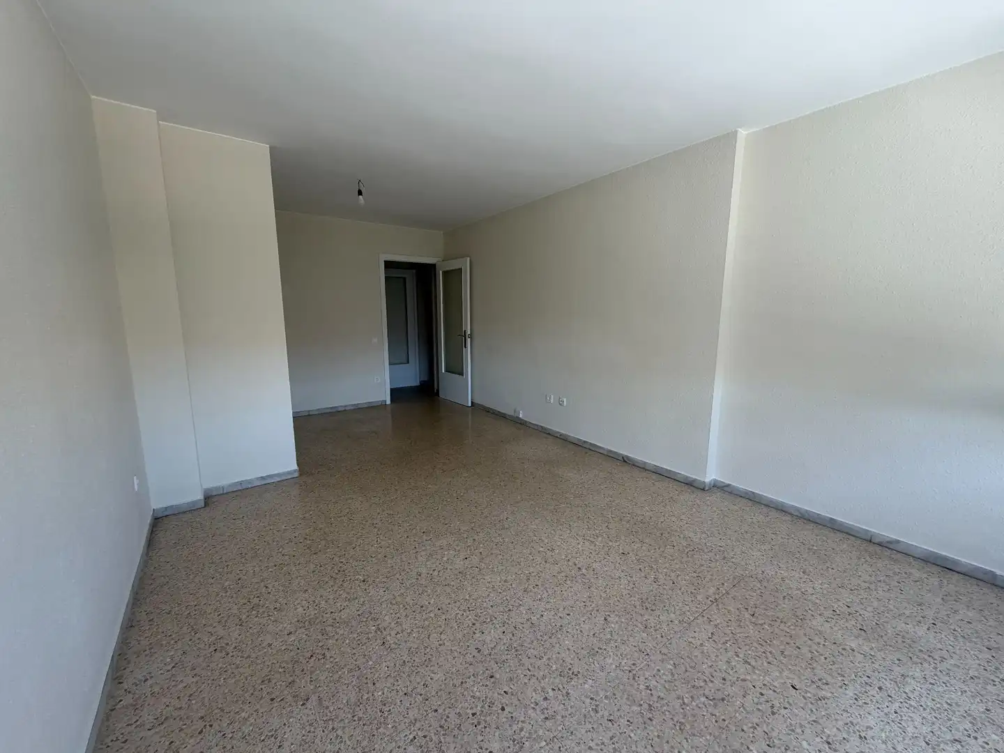 Flat with lift for sale in Nucli Urbà, imagen 2