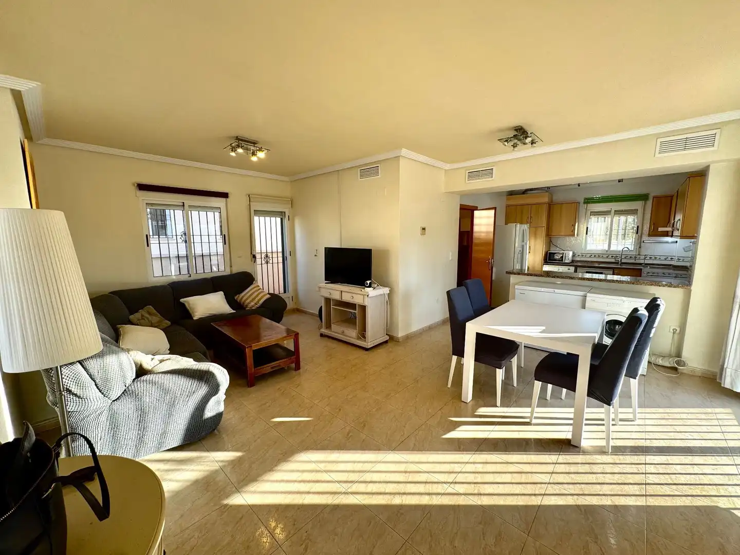 Wohnzimmer von Haus oder Chalet zur Miete in Guardamar del Segura mit Klimaanlage, Privatgarten und Terrasse