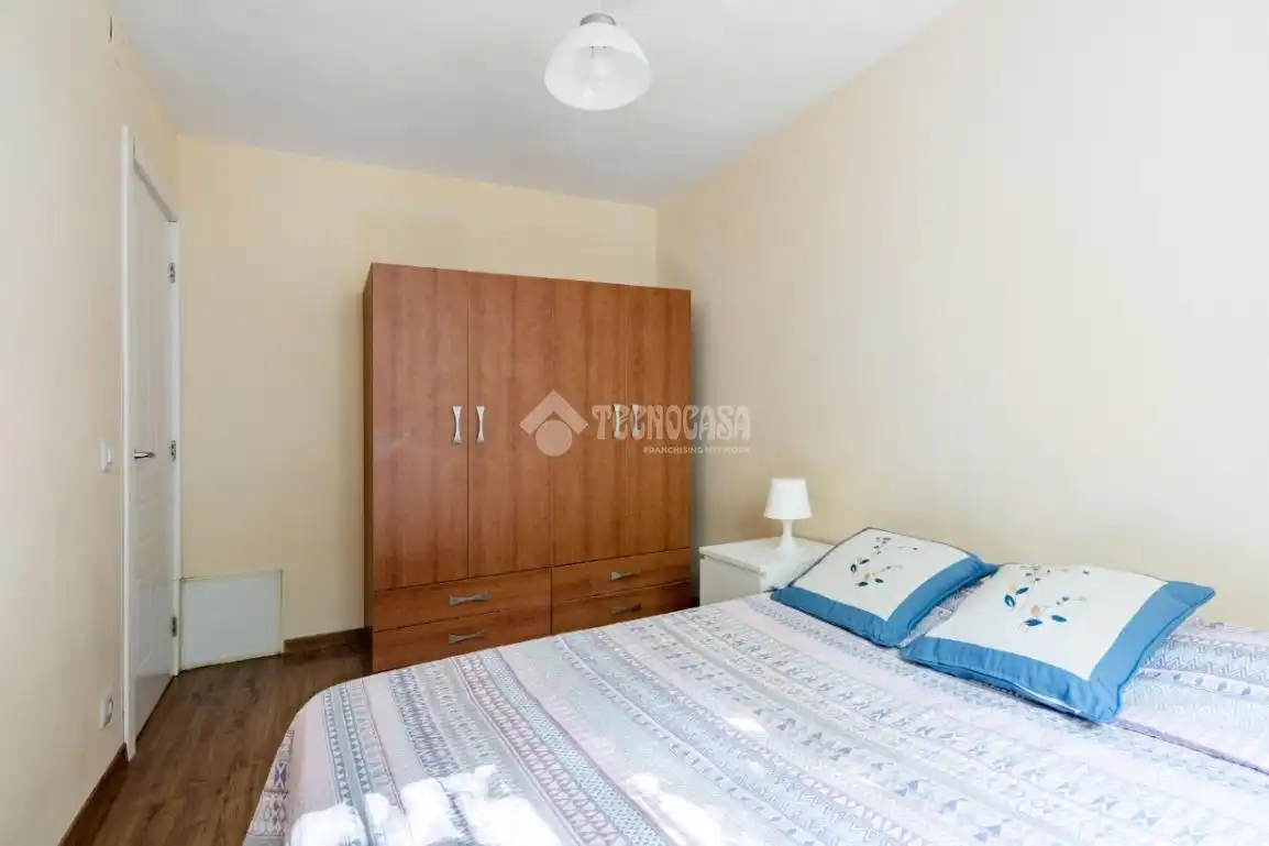Habitación de Piso en venta en Madrid con Calefacción