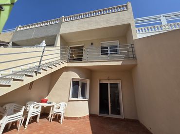 Reihenhaus mit Garten zum Verkauf in La Mata
