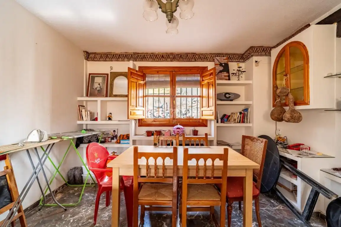 Comedor de Casa adosada en venta en Granada con Aire acondicionado