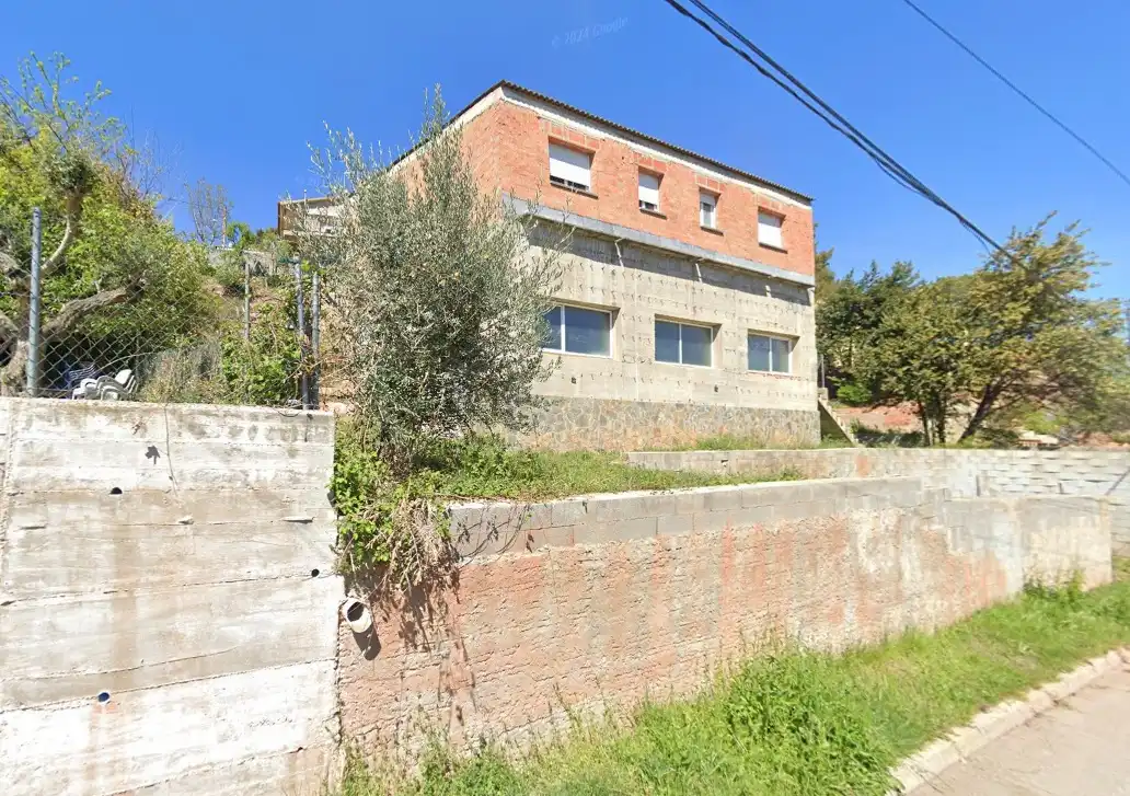 Chalet en venta en C/ Alzines