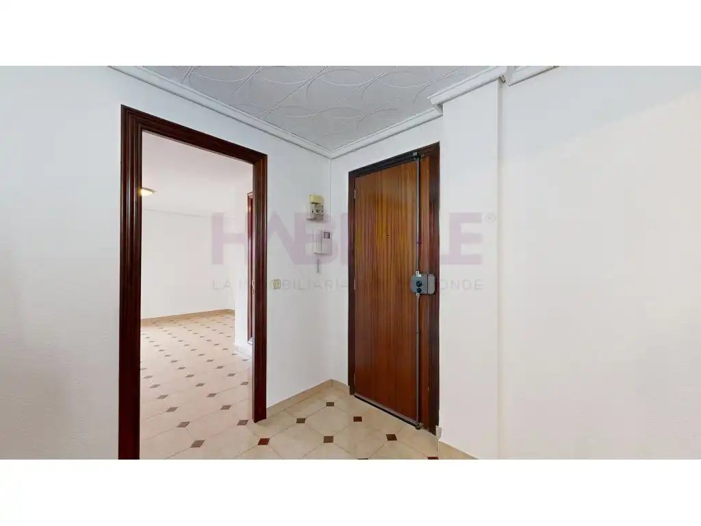 Flat for sale in Valencia  with Balcony