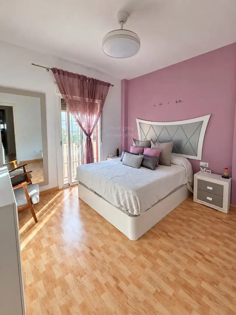 Dormitori de Casa o xalet en venda en Oromana 