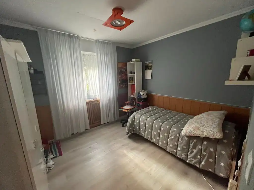 Dormitori de Casa o xalet en venda en Albacete amb Calefacció, Jardí privat i Parquet