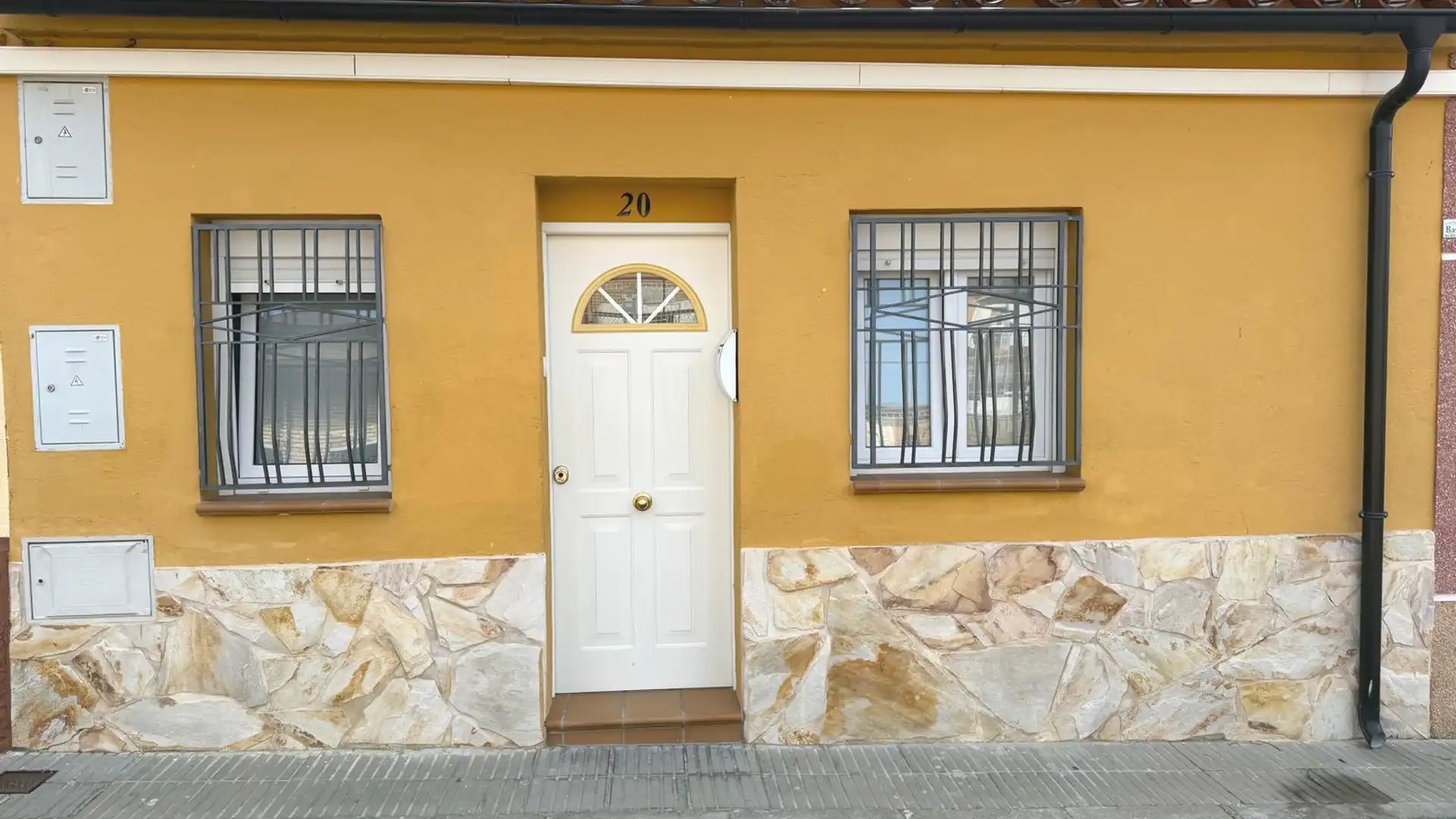 Vista exterior de Casa o chalet en venta en Binéfar con Terraza