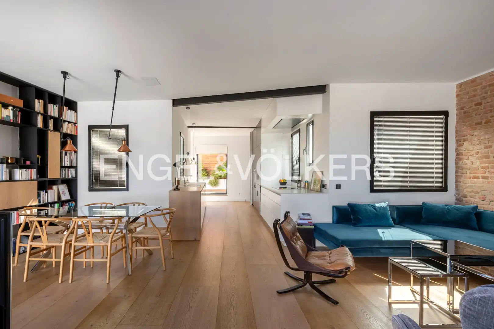 Sala d'estar de Àtic en venda en Madrid amb Aire condicionat, Calefacció i Terrassa