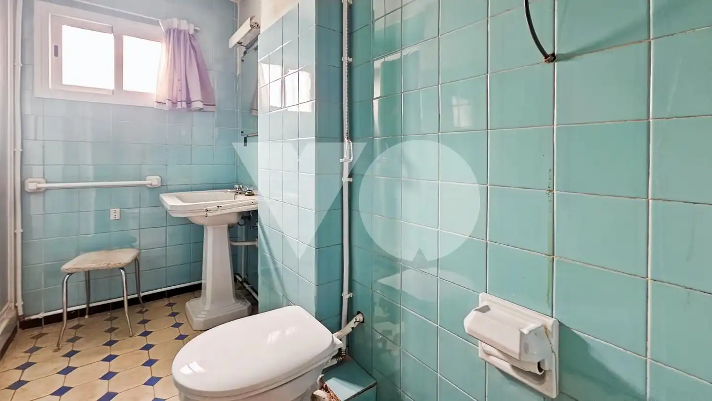 Baño de Casa adosada en venta en Madrid con Aire acondicionado, Jardín privado y Terraza
