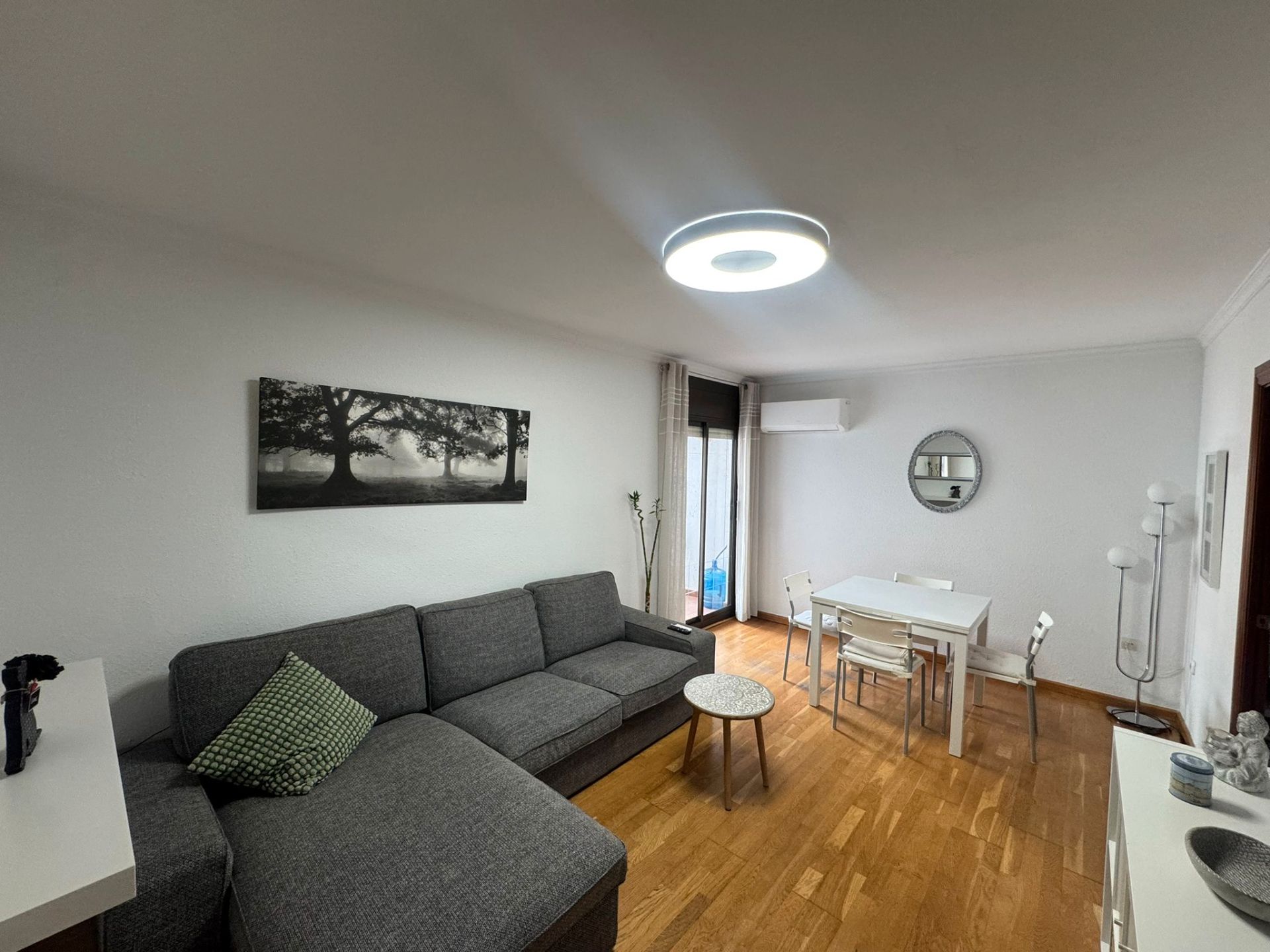 Sala d'estar de Pis en venda en Ripollet amb Aire condicionat, Calefacció i Parquet