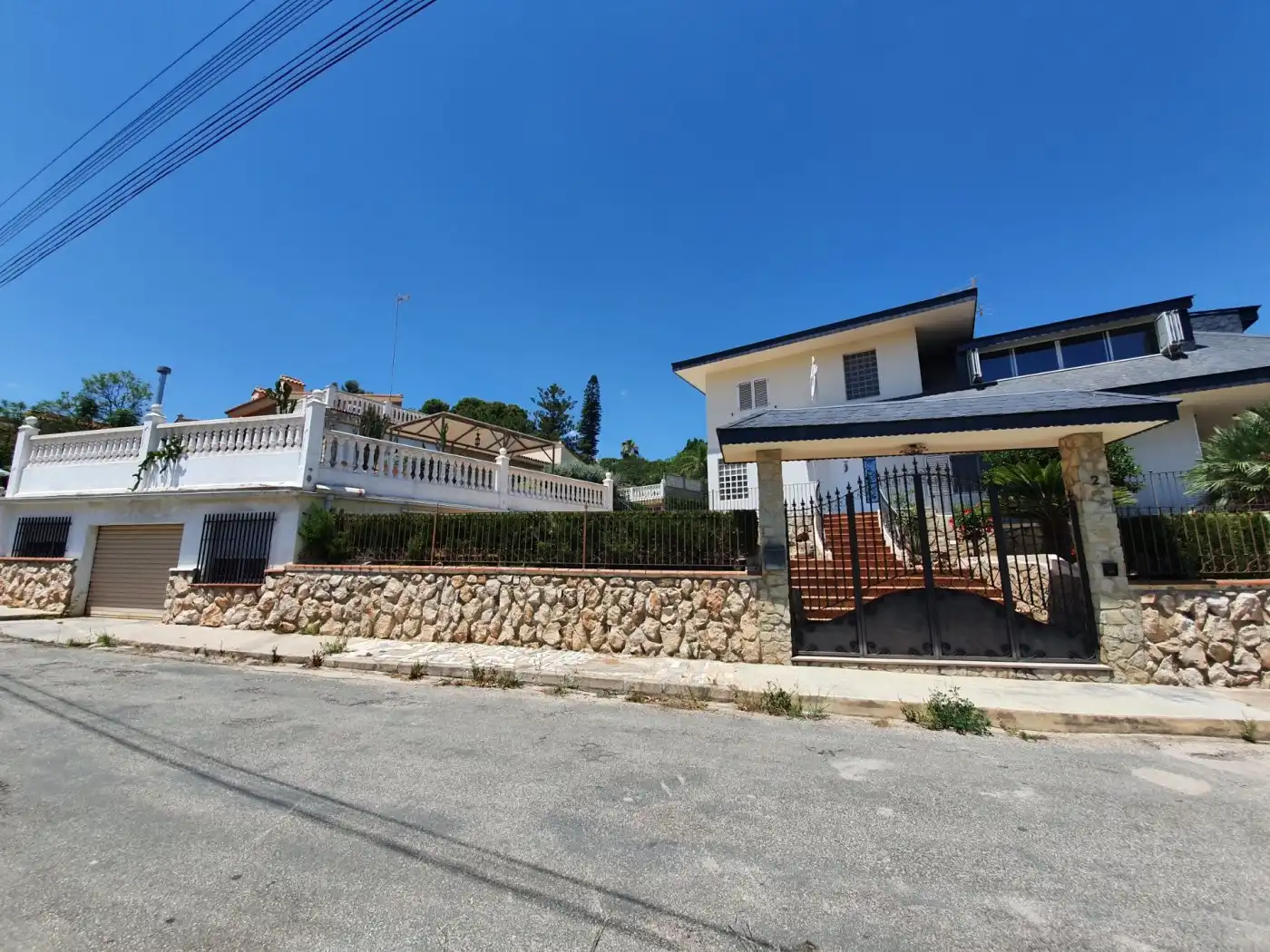 Vista exterior de Casa o chalet en venta en Chiva con Calefacción, Jardín privado y Terraza