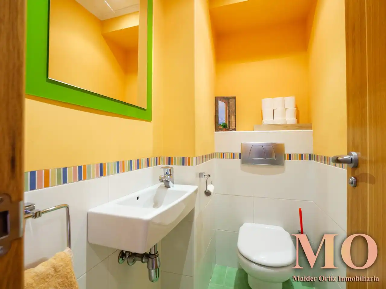 Badezimmer von Wohnung zum Verkauf in Bergara mit Heizung, Terrasse und Abstellraum