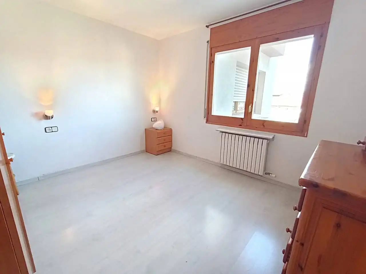 Habitación de Piso de alquiler en Vic con Calefacción, Terraza y Trastero