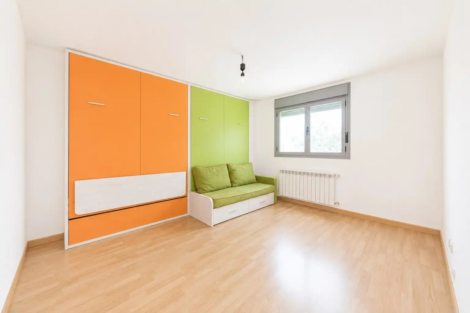 Habitación de Piso en venta en Rivas-Vaciamadrid con Calefacción, Trastero y Piscina comunitaria