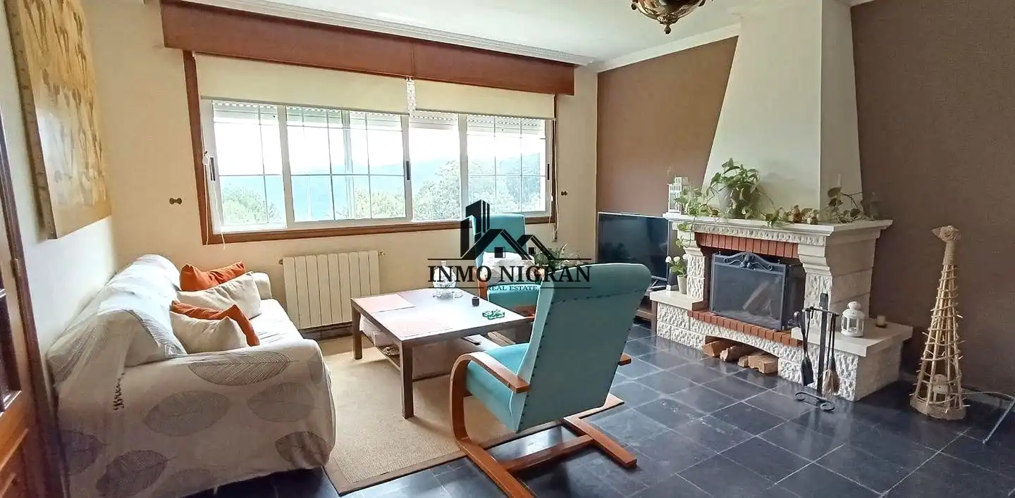 Sala de estar de Casa o chalet en venta en Baiona con Calefacción y Balcón