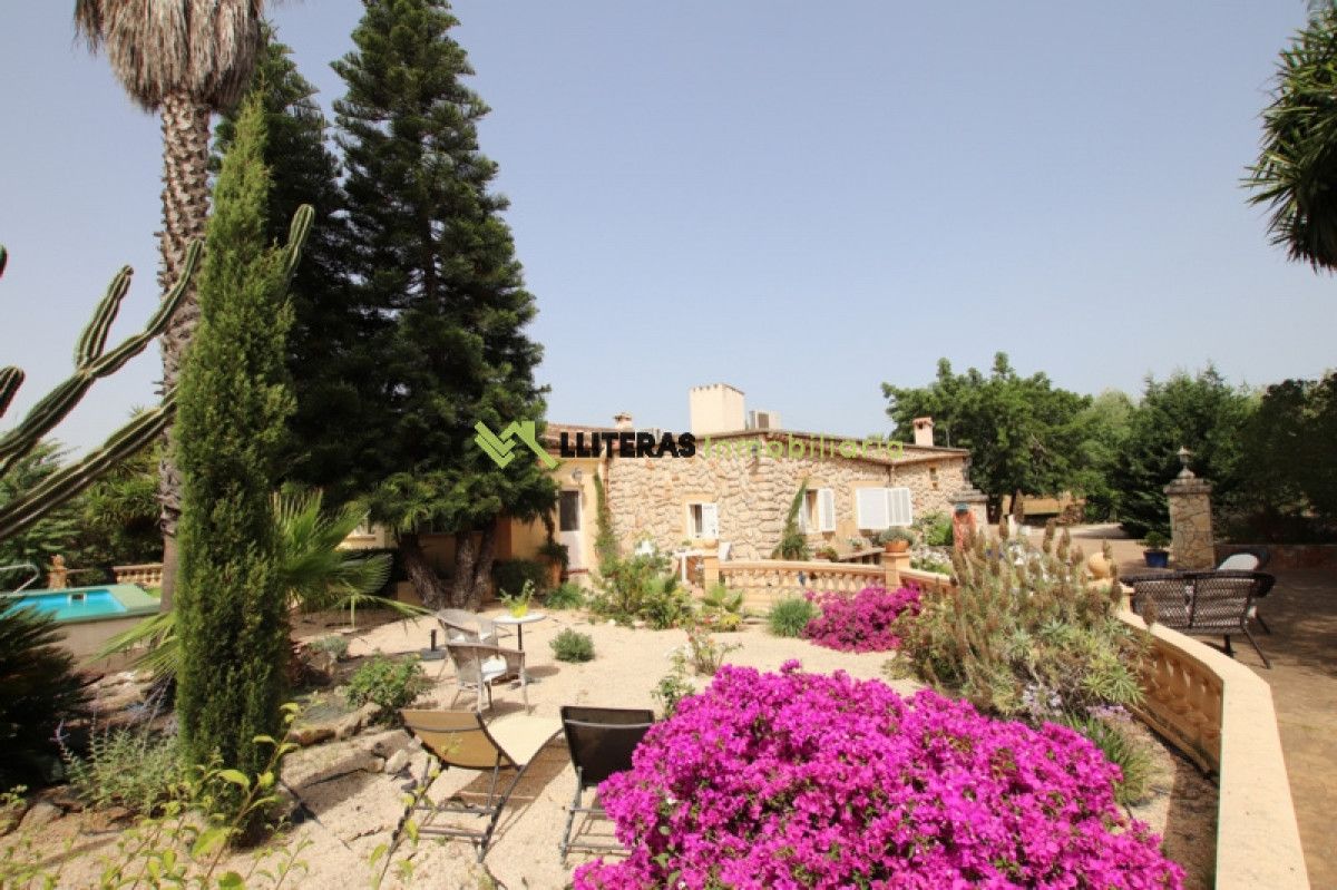 Jardí de Finca rústica en venda en Inca amb Aire condicionat, Calefacció i Jardí privat