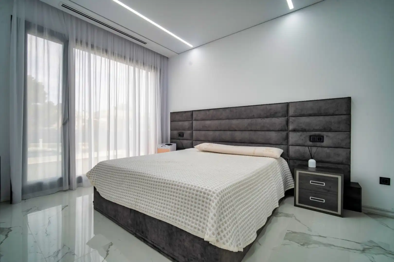Dormitori de Casa o xalet en venda en Benidorm amb Piscina
