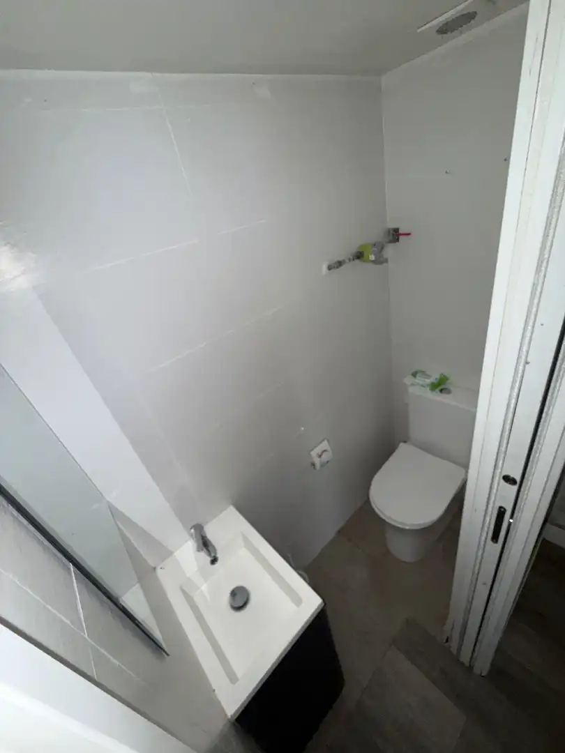Baño de Local de alquiler en Bilbao 