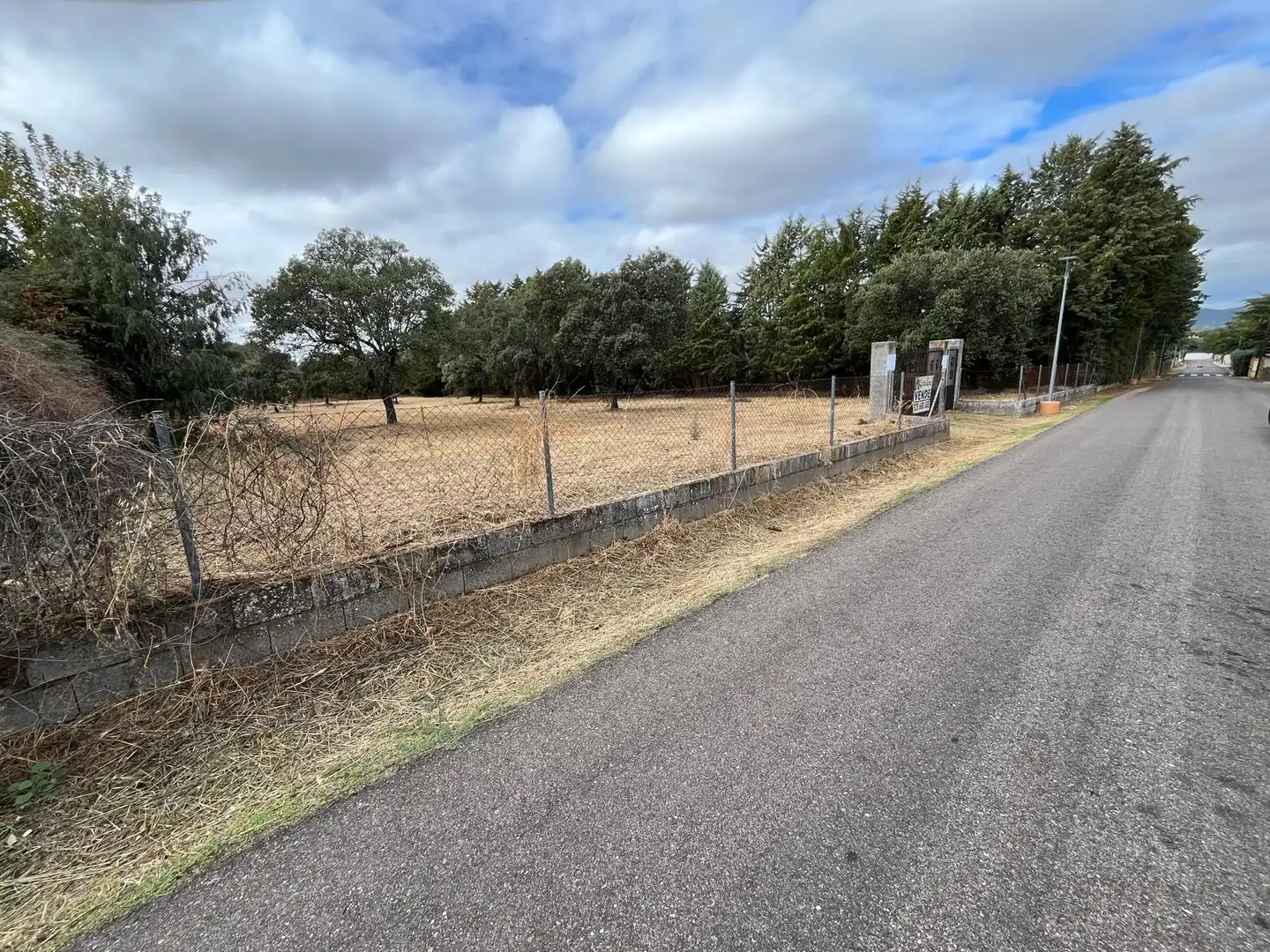 Residencial en venta en San Román de los Montes