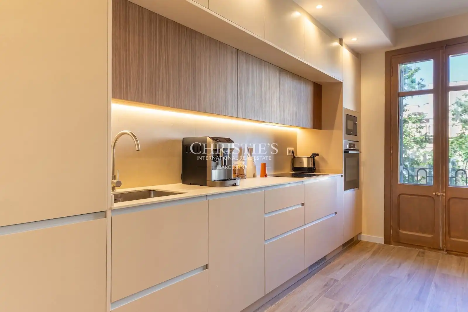 Kitchen of Flat for sale in Gràcia