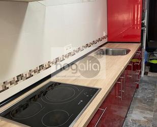 Cuina de Pis de lloguer en  Sevilla Capital amb Aire condicionat, Terrassa i Moblat