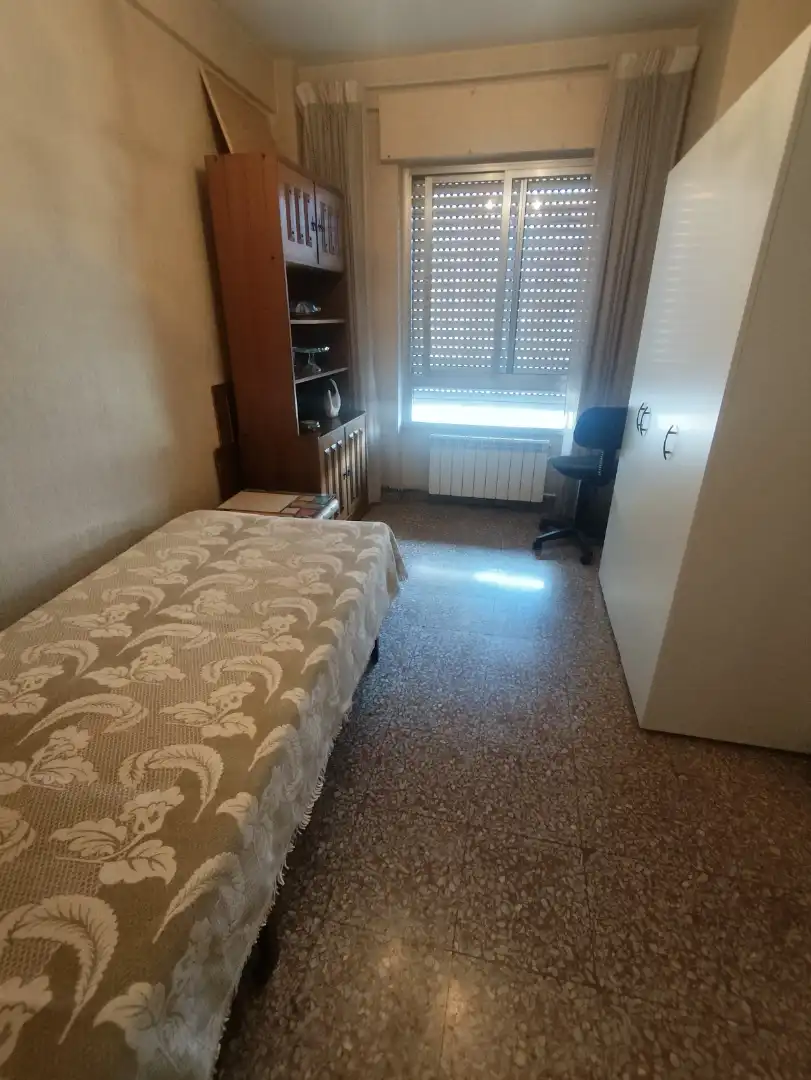 Habitación de Piso para compartir en Las Ventas