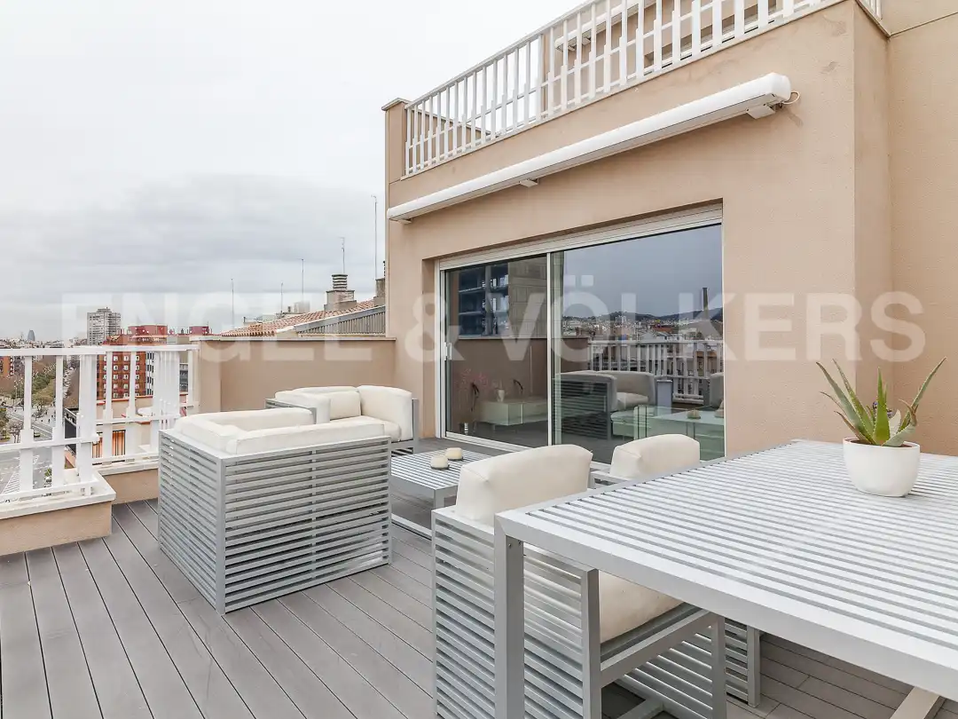 Terrasse von Dachboden zum Verkauf in Barcelona mit Klimaanlage, Heizung und Terrasse