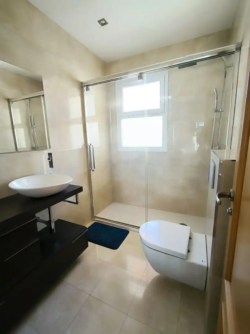 Baño de Ático en venta en Vélez-Málaga con Aire acondicionado, Calefacción y Jardín privado