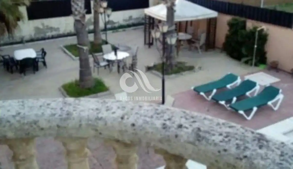 Villa in vendita a Periurbano Oeste - Sierra