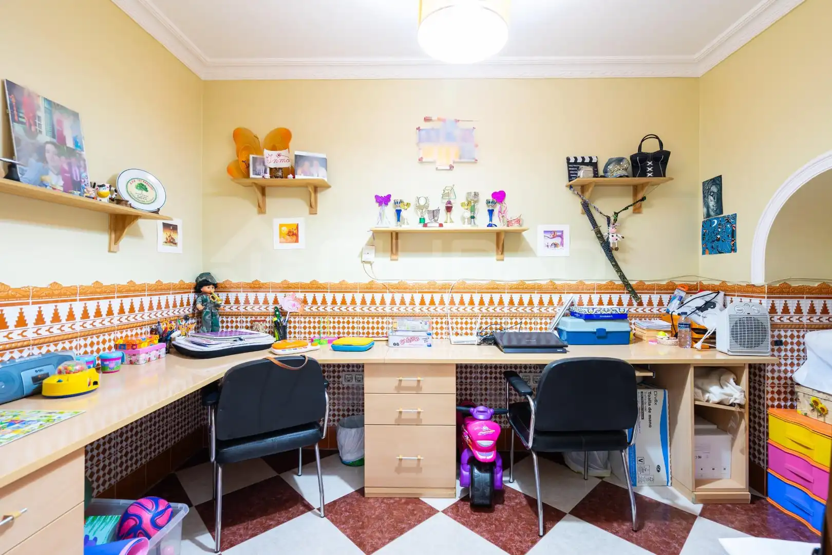 Kitchen of Houses for sale in Sevilla