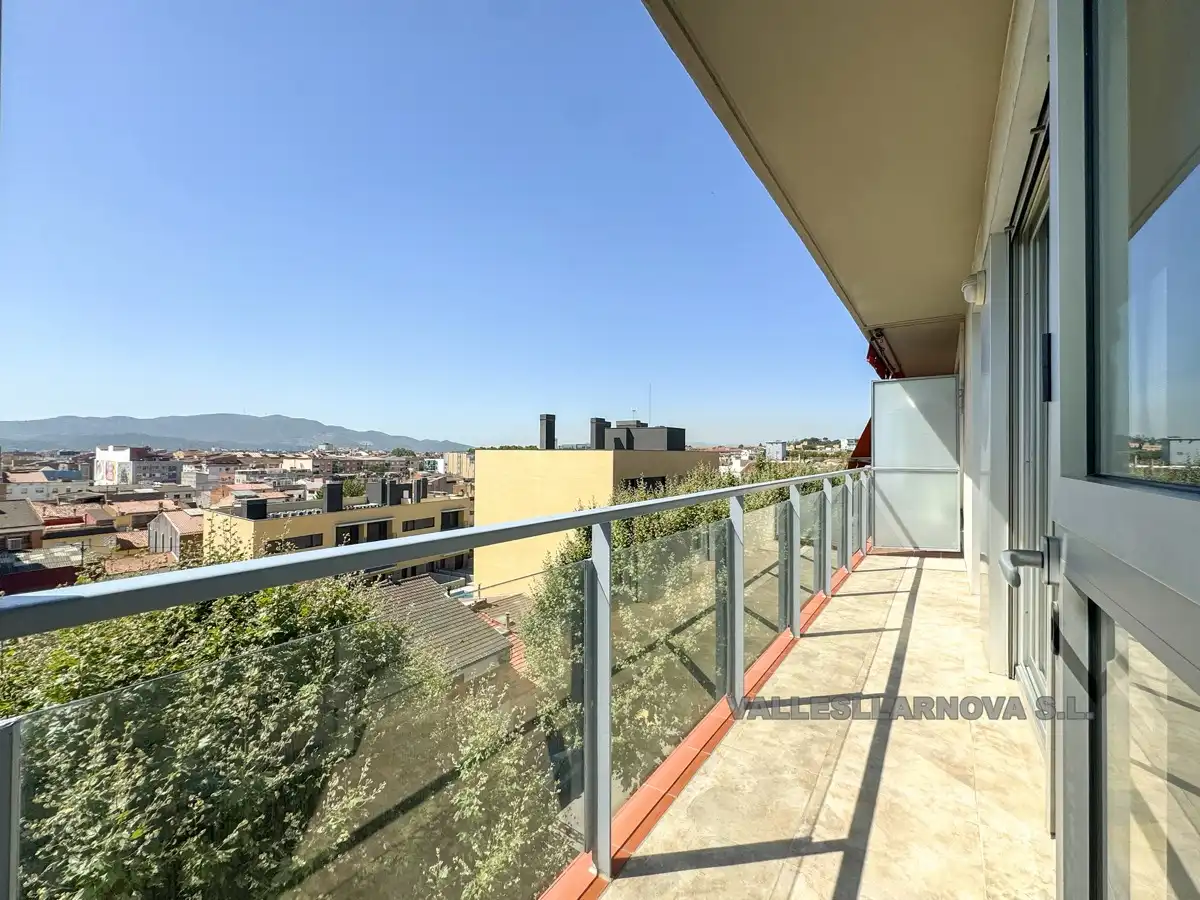 Balcony of Flat for sale in Mollet del Vallès  with Parquet flooring, Storage room and Balcony