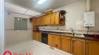Cuina de Casa o xalet en venda en Vila-real amb Aire condicionat, Terrassa i Moblat