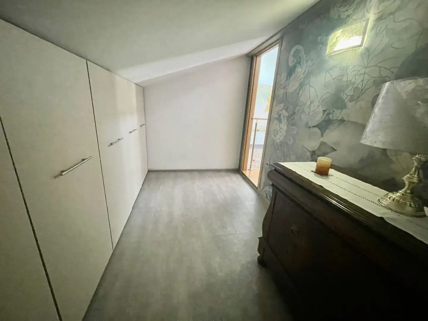 Dormitori de Casa o xalet en venda en La Rinconada amb Aire condicionat
